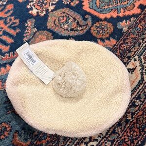 NWT Koolaburra Beret hat